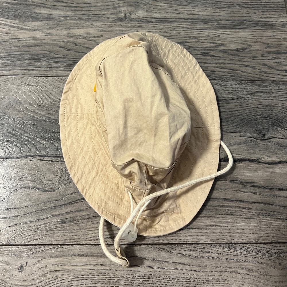 💛🦢5 FOR $10!!! 🦢💛 Beige Bucket Hat with Chin Strap
